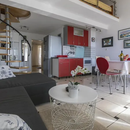 Apartment Stivic Selce