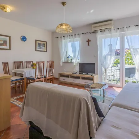 Stivic Apartment *